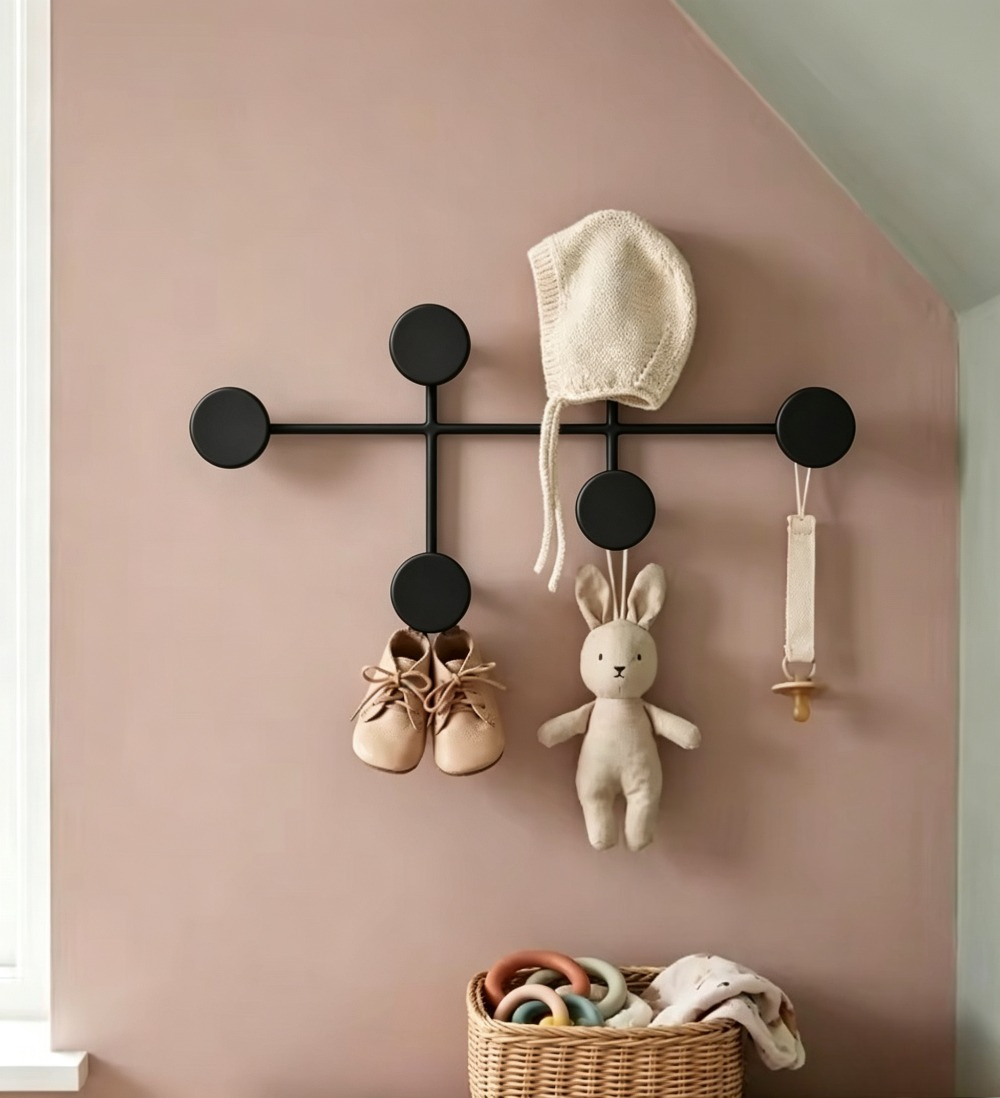Baby Nursery Hooks - モダンな黒色の金属製壁掛けコートラック、5つのフック付き丸型装飾壁掛けハンガー、子供部屋用ベビーオーガナイザー