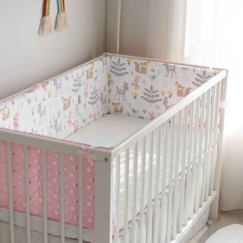 ピンクのコットンベビーベッドバンパー ソフト衝突防止ベッドガ - Baby Nursery Glider のレビューと価格