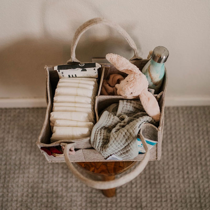 おむつキャディ - 保育園用収納ビンとおむつとベビーワイプ用 - Baby Nursery Basket のレビューと価格