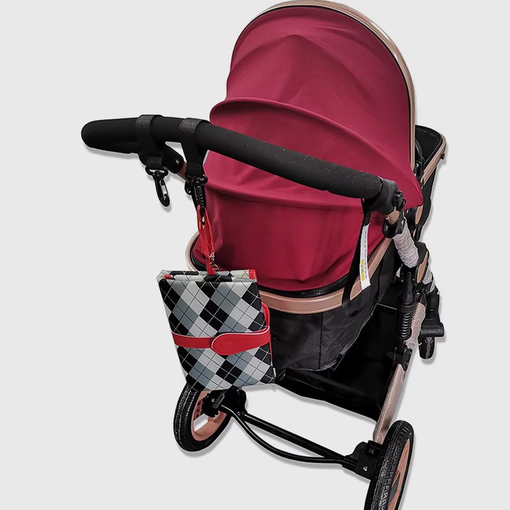 8個入りベビーカーフック回転式吊り下げクリップ、保育園用おむ - Baby Nursery Hooks のレビューと価格