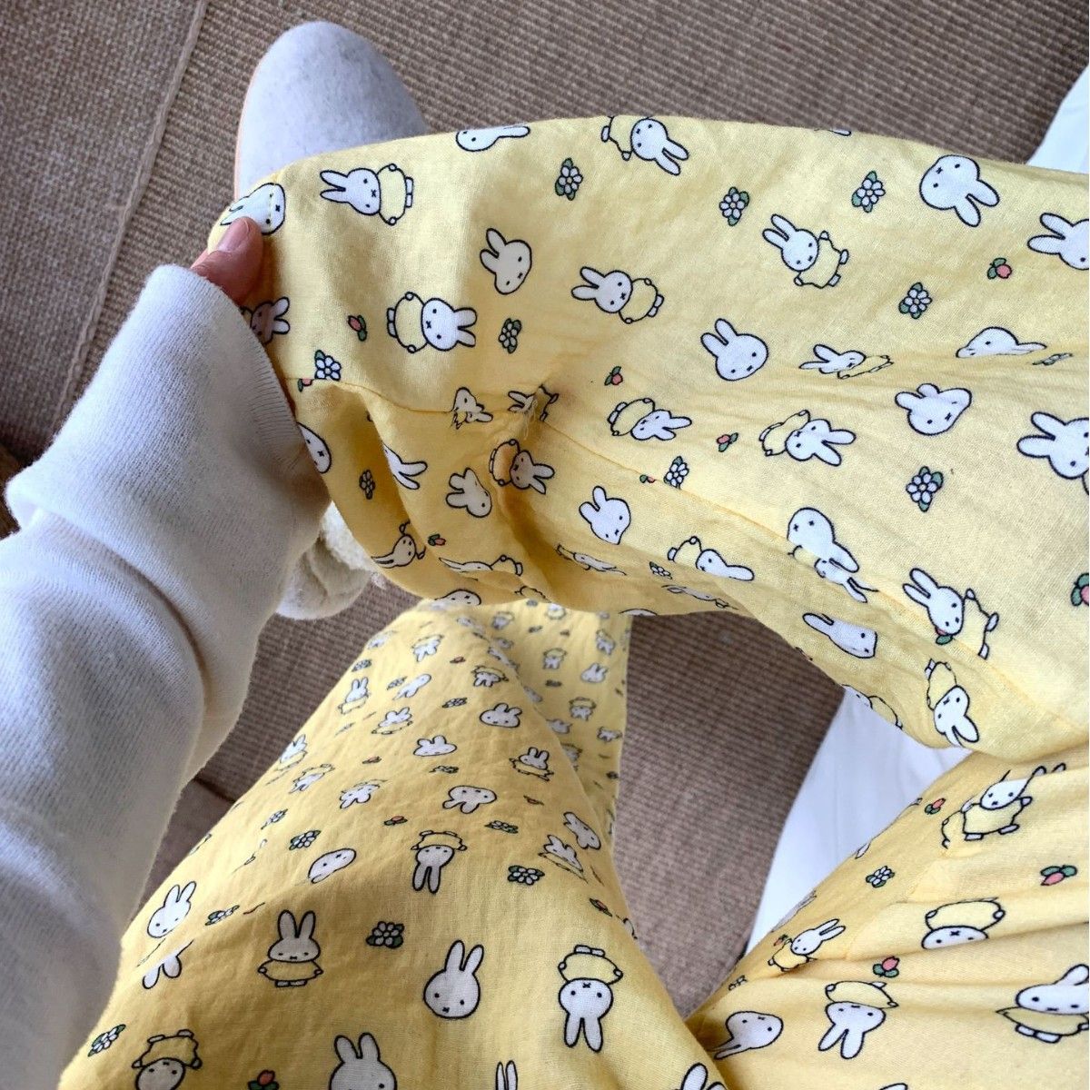 イエローボトムミッフィー 100% コットン二重層糸ルーズで - Baby Nursery Yellow のレビューと価格